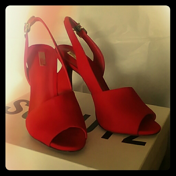 NWT Schutz Leather Sandals - Picture 2 of 8